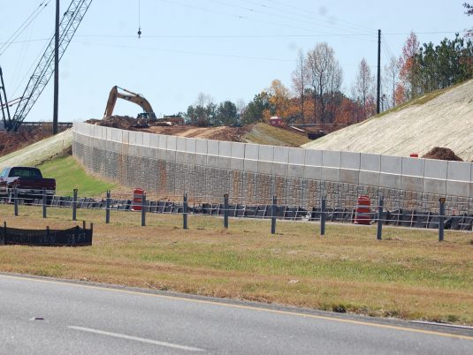 Construction of Piano Wall™ at Ridgewalk Parkway