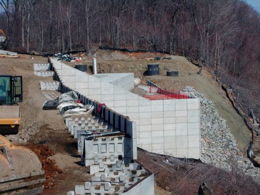 Early Construction of T-Wall at Ridge Hill Interchange