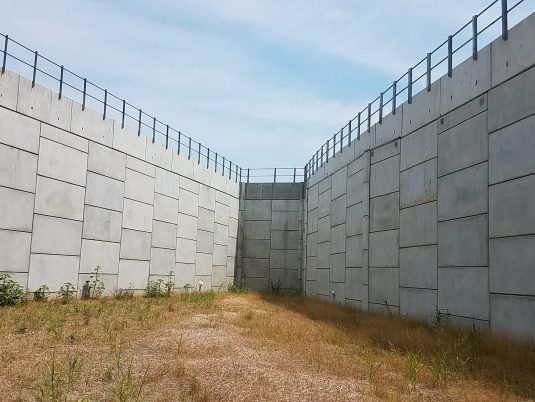 Enclosed Area of Reinforced Earth® Wall at Merchants Bridge